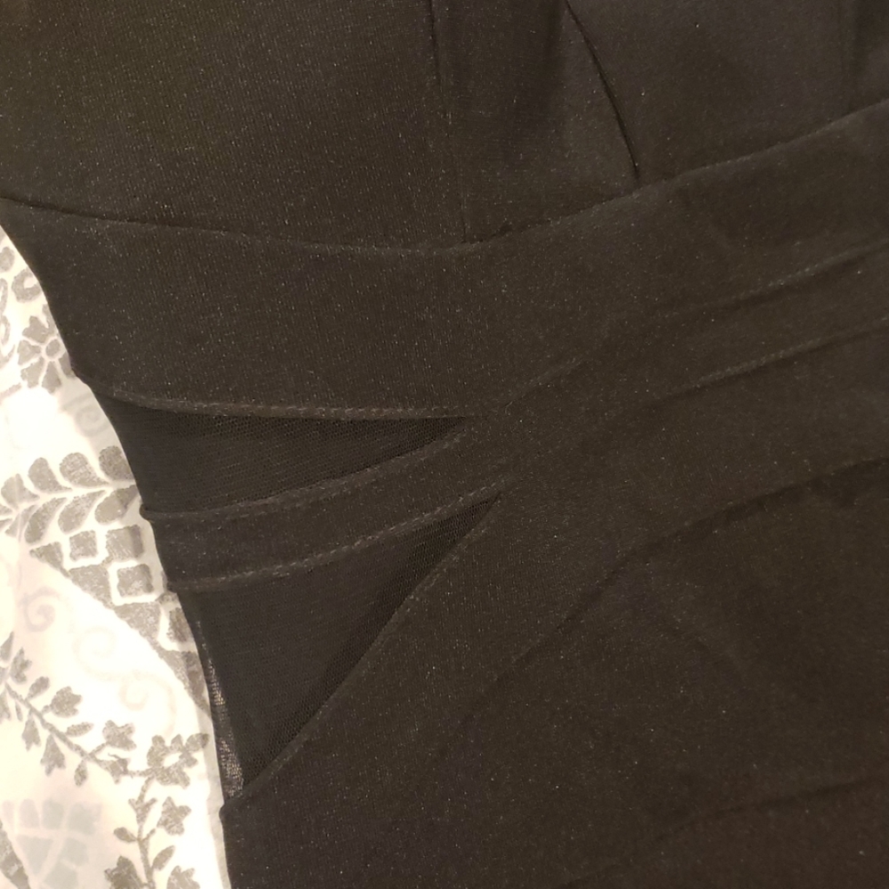 Dress - Picture 3 of 3